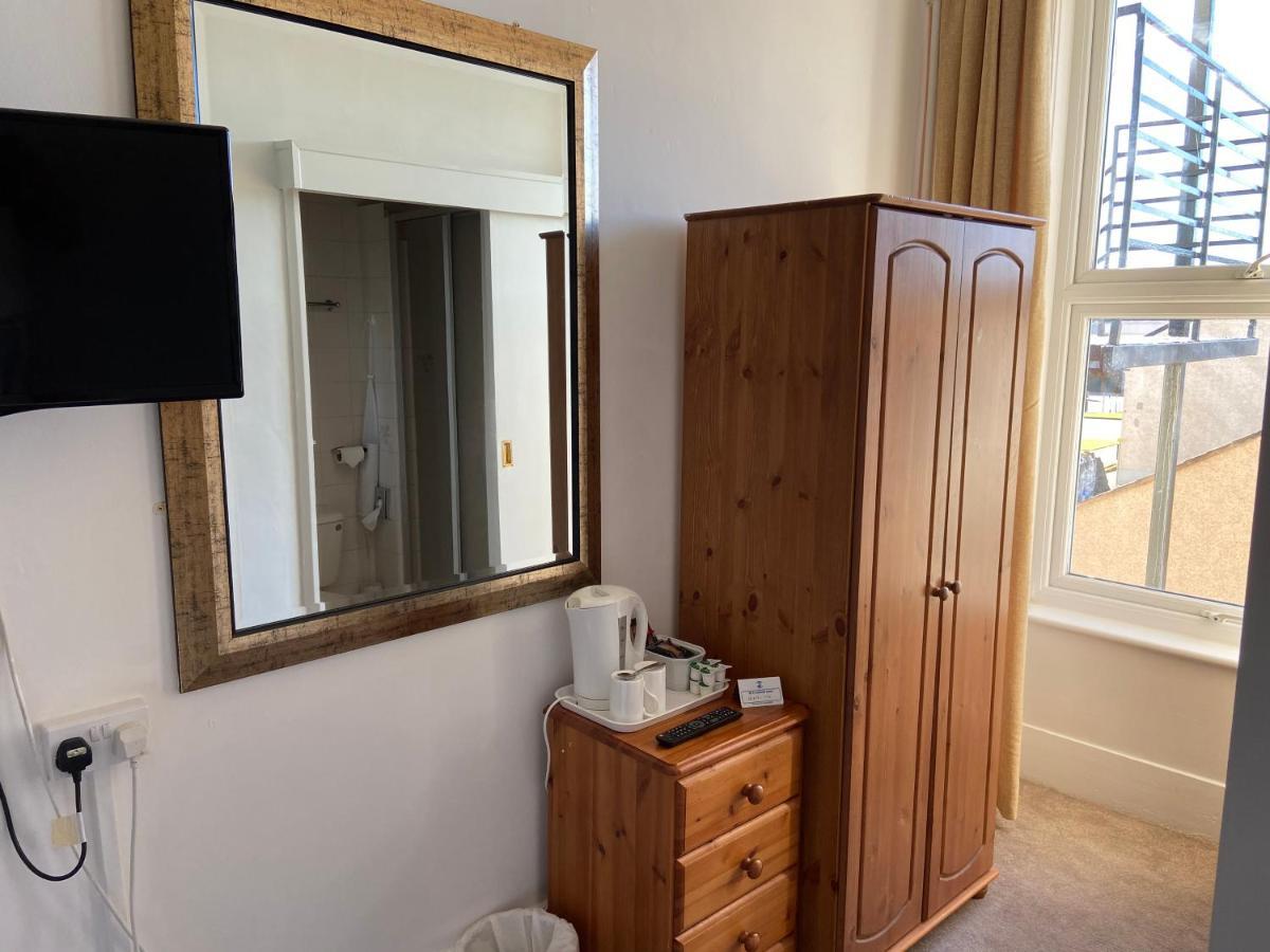 The Shelbourne (Adults Only) Otel Llandudno Dış mekan fotoğraf