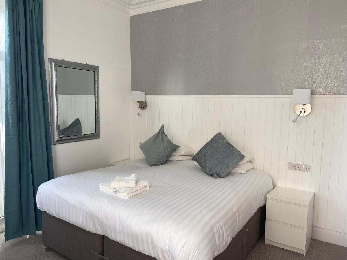 The Shelbourne (Adults Only) Otel Llandudno Dış mekan fotoğraf